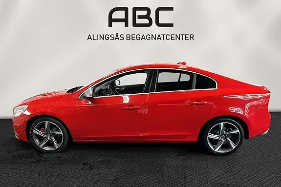 Volvo S60 2012 photo 2