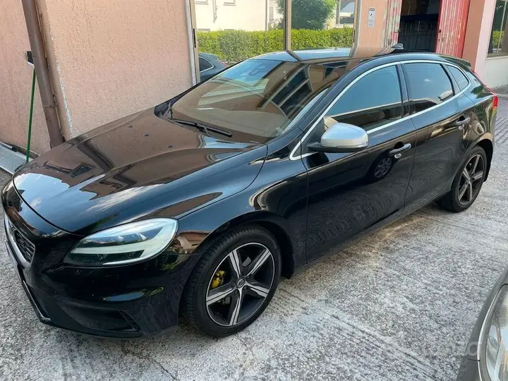 Volvo V40 2017 photo 4