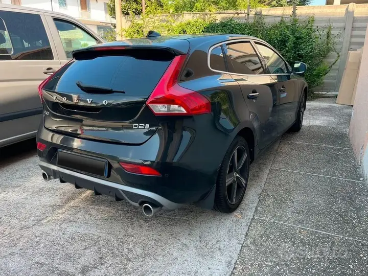 Volvo V40 2017 photo 3