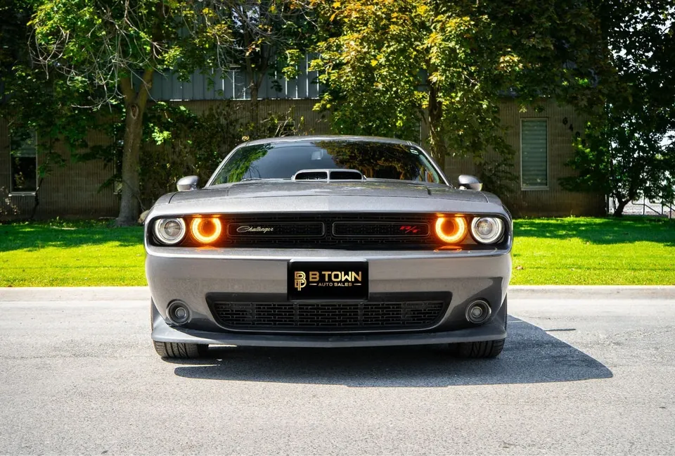 Dodge Challenger 2022 photo 2