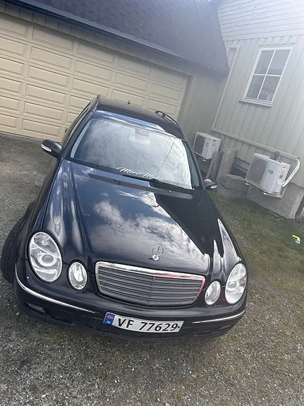 Mercedes-Benz E220 D 2004 photo 5