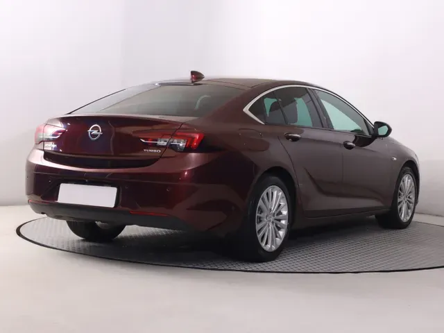 Opel Insignia 2018 photo 4