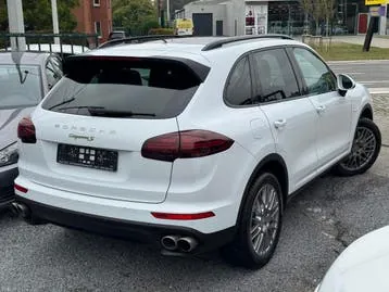 Porsche Cayenne 2015 photo 2