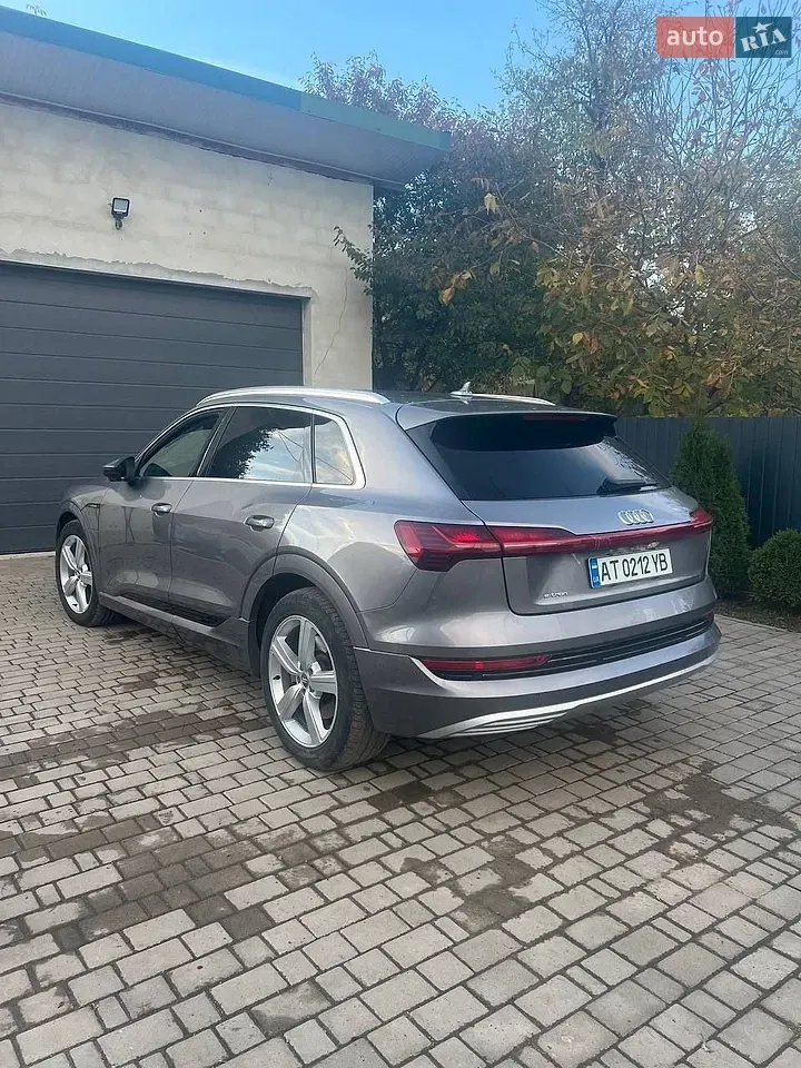 Audi E-Tron