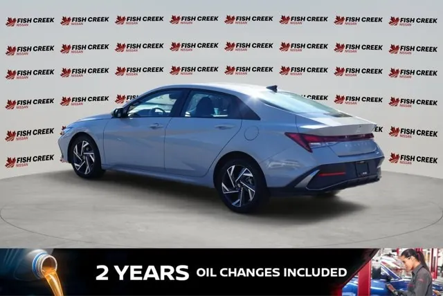 Hyundai Elantra 2025 photo 3