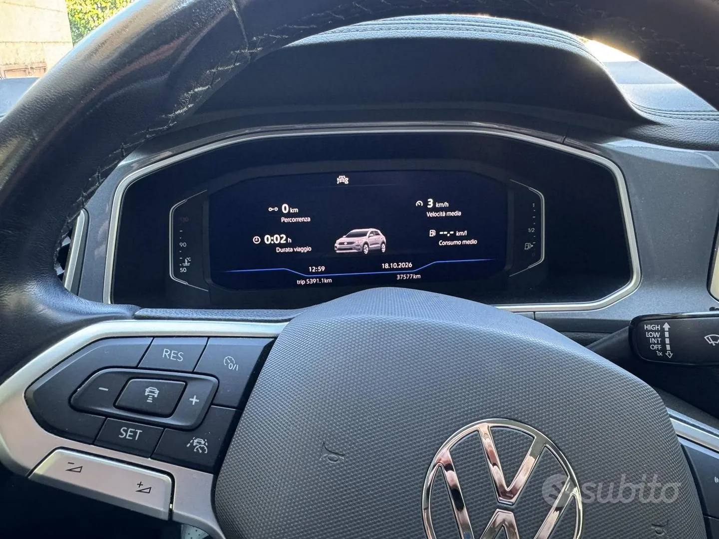 Volkswagen T-Roc 2023 photo 5