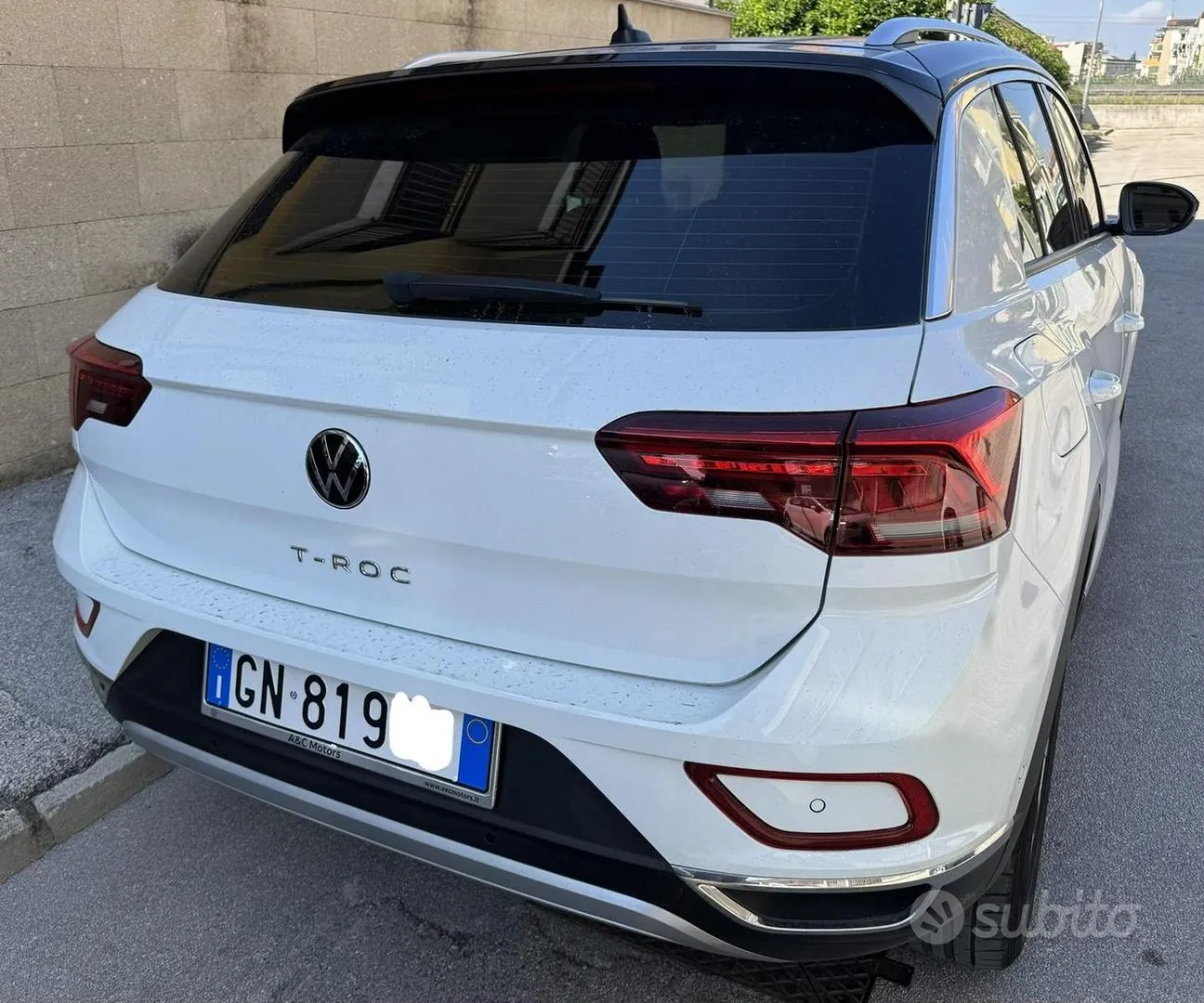 Volkswagen T-Roc 2023 photo 3