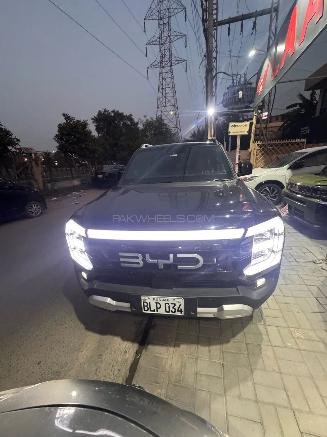 BYD Shark 6