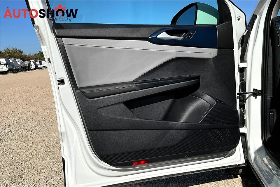 Volkswagen Taos 2024 photo 2