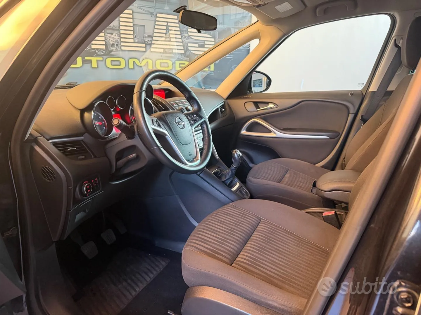Opel Zafira 2013 photo 5