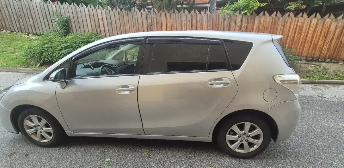 Toyota Verso 2015 photo 2