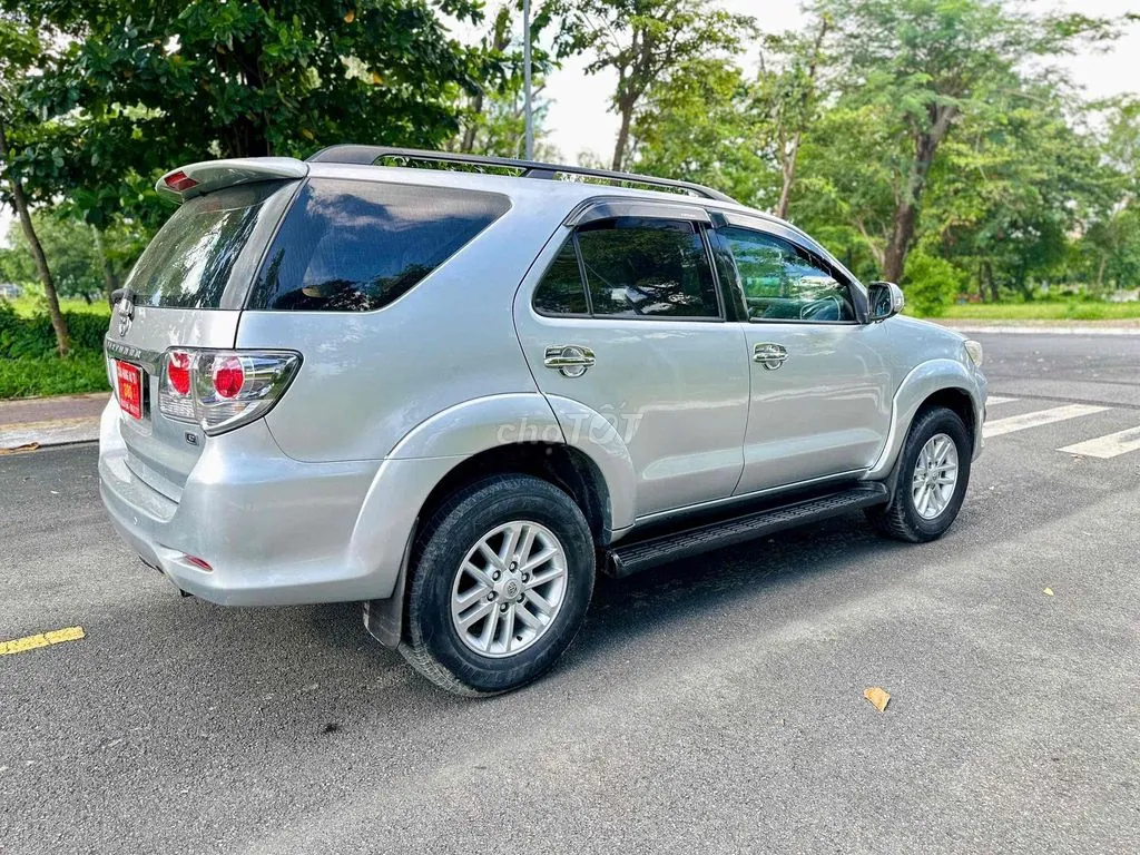 Toyota Fortuner 2014 photo 2