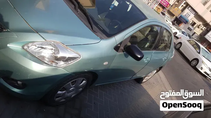 Toyota Yaris 2007 photo 2
