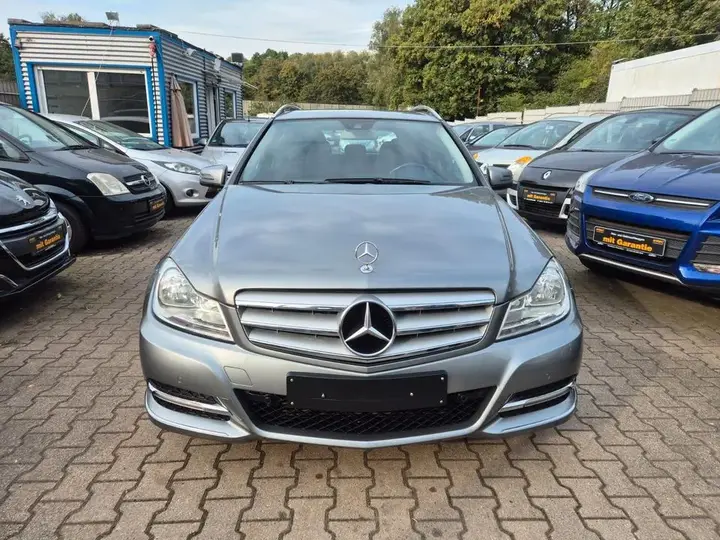 Mercedes-Benz C180