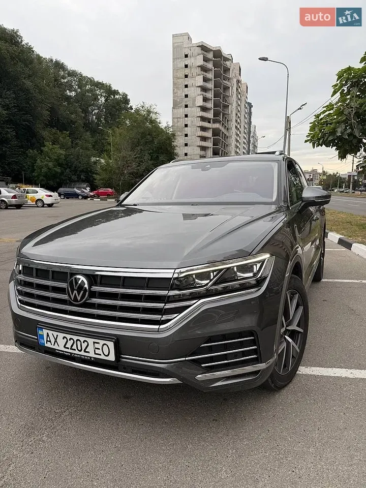 Volkswagen Touareg 2021 photo 2