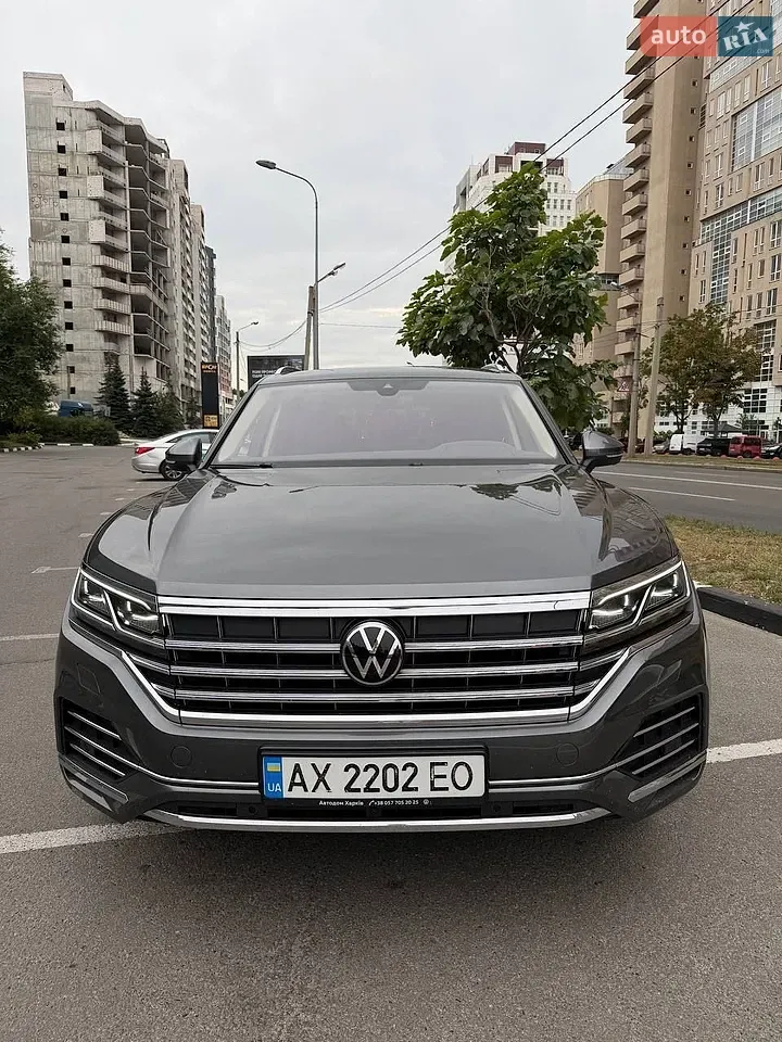 Volkswagen Touareg 2021 photo 3