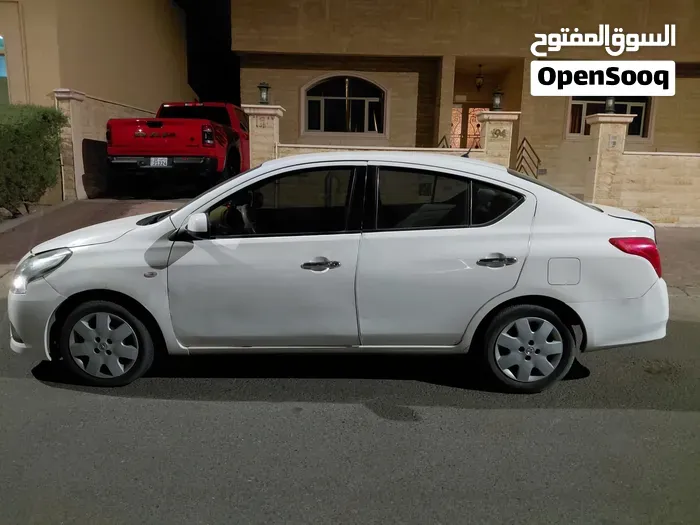 Nissan Sunny 2023 photo 4
