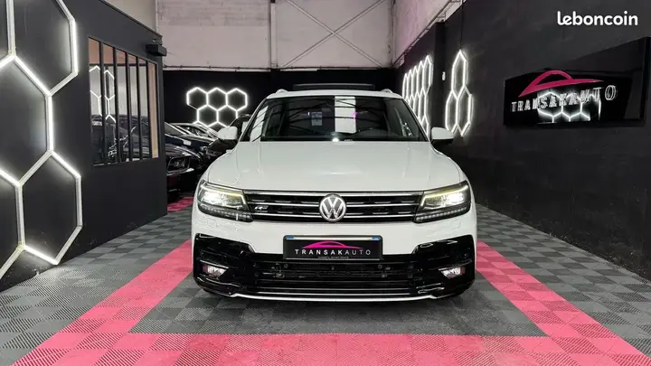 Volkswagen Tiguan 2018 photo 2