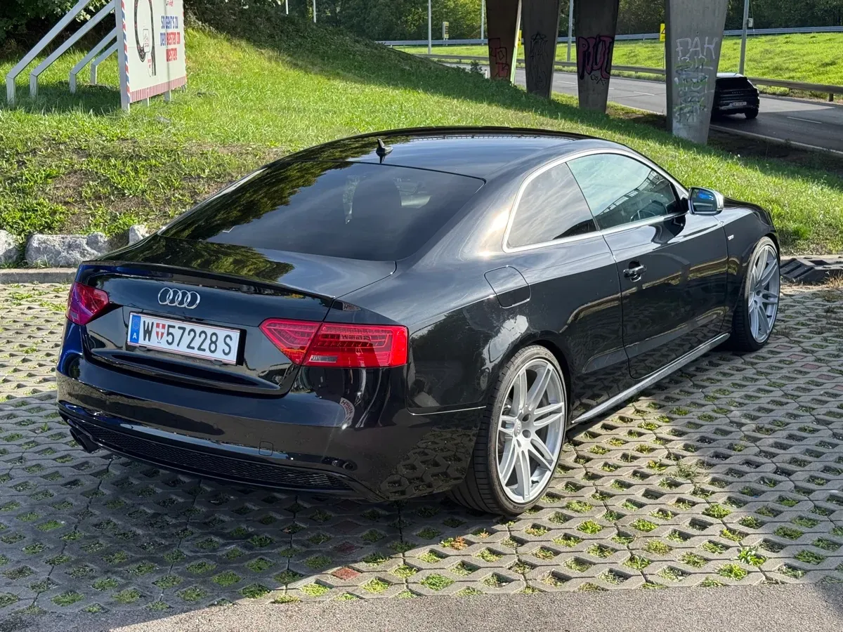 Audi A5 2015 photo 2
