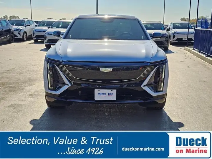 Cadillac Lyriq 2027 photo 3