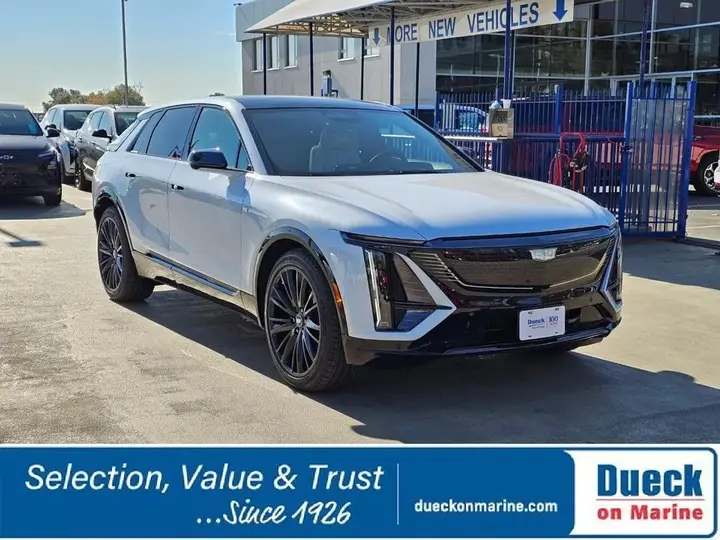Cadillac Lyriq 2027 photo 2