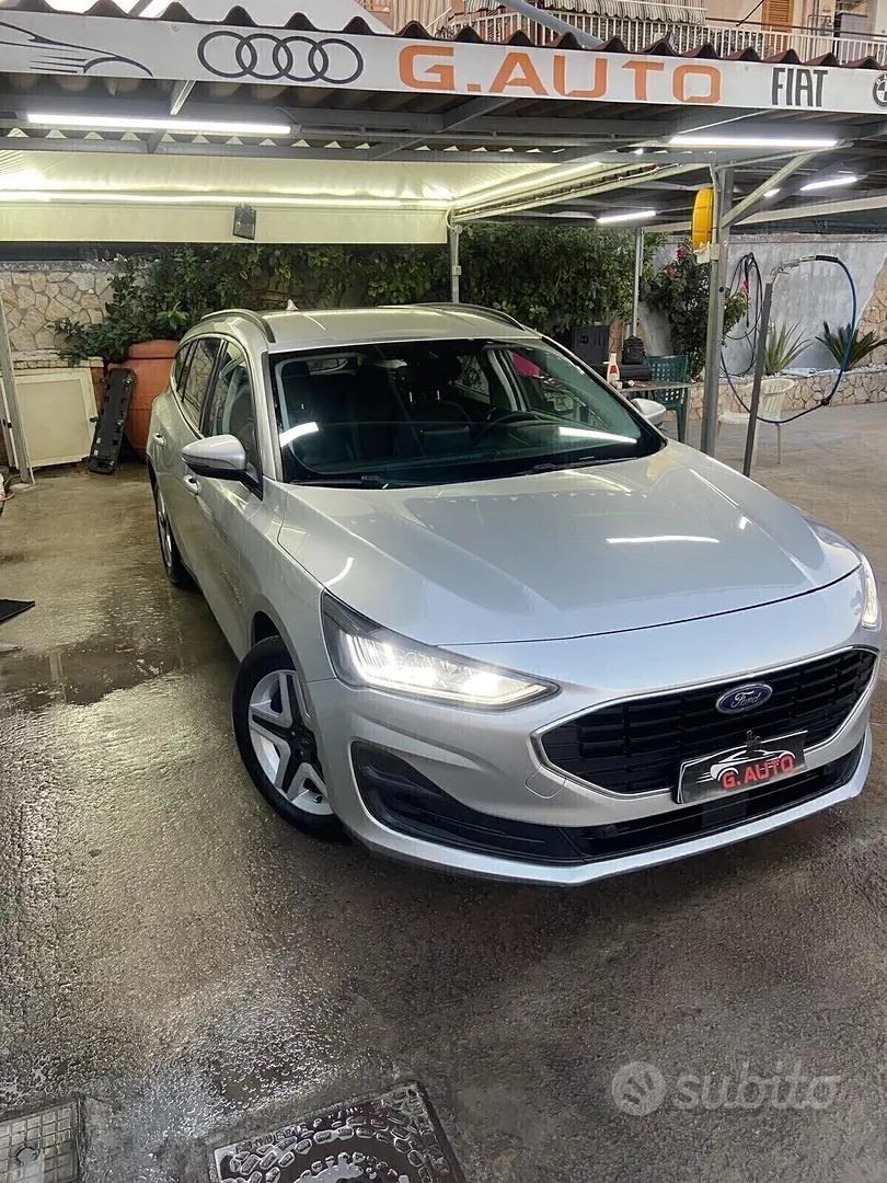 Ford Focus 2022 photo 3