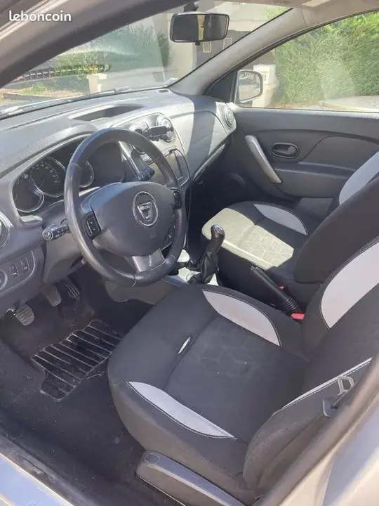 Dacia Sandero 2016 photo 3