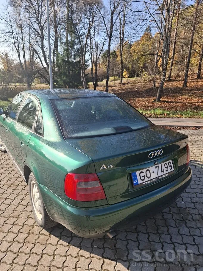 Audi A4 1998 photo 4