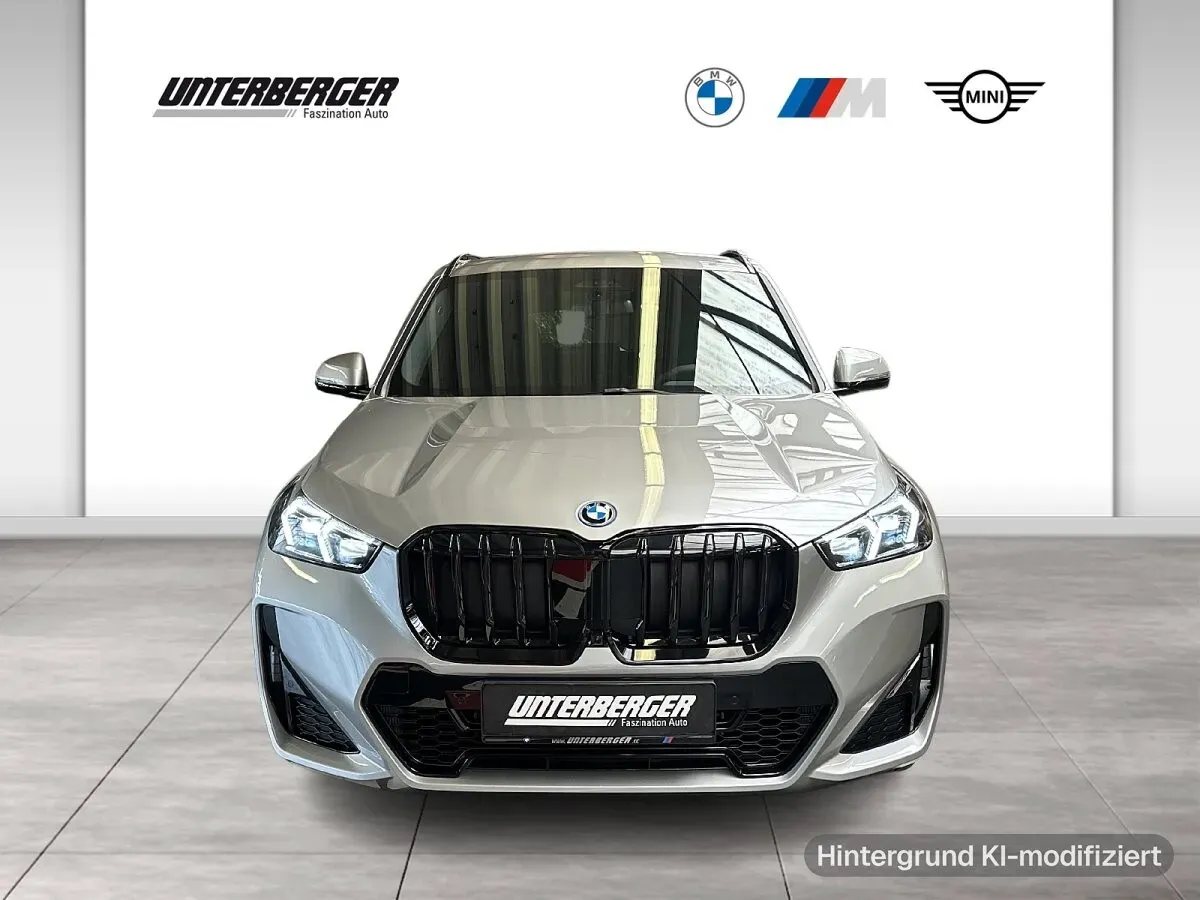 BMW X1 photo 3