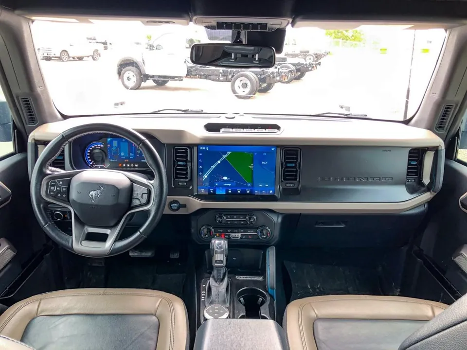 Ford Bronco 2022 photo 3