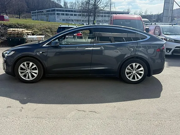Tesla Model X 2017 photo 3