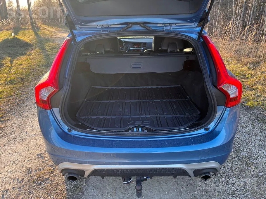 Volvo V60 2017 photo 5