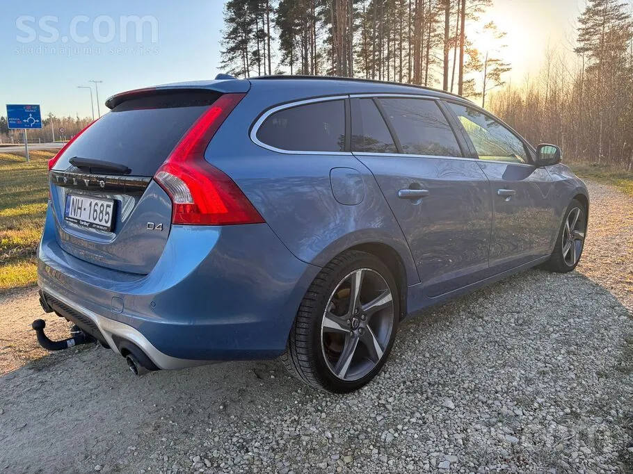 Volvo V60 2017 photo 4