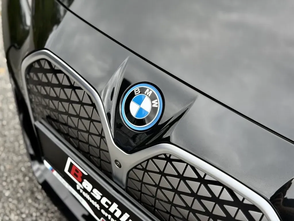 BMW I4 2025 photo 3