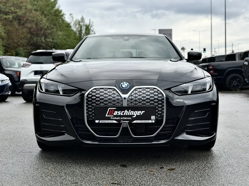 BMW I4 2025 photo 2