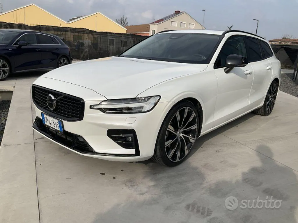 Volvo V60 2023 photo 3