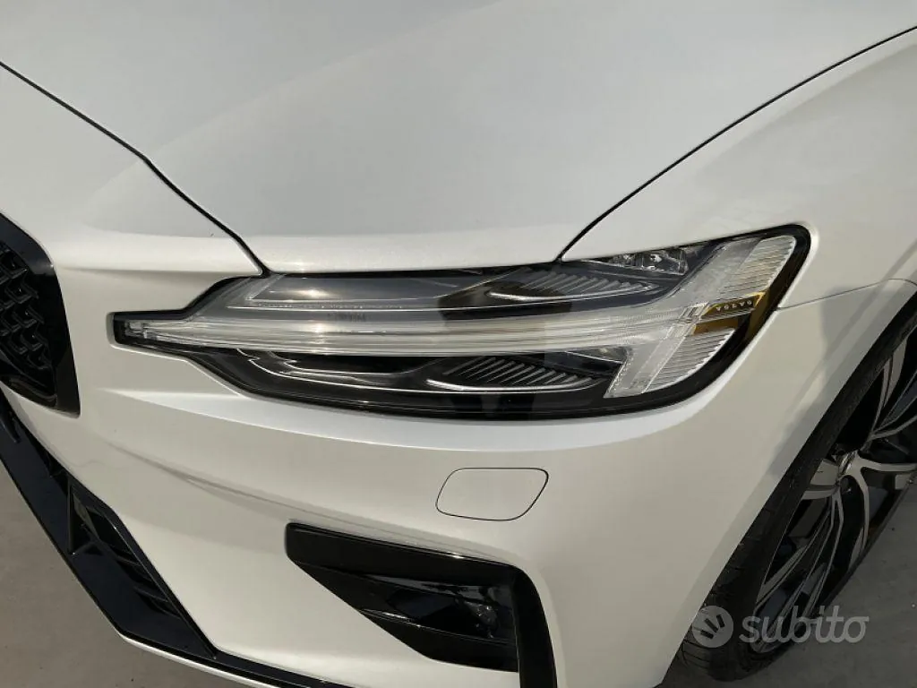 Volvo V60 2023 photo 4