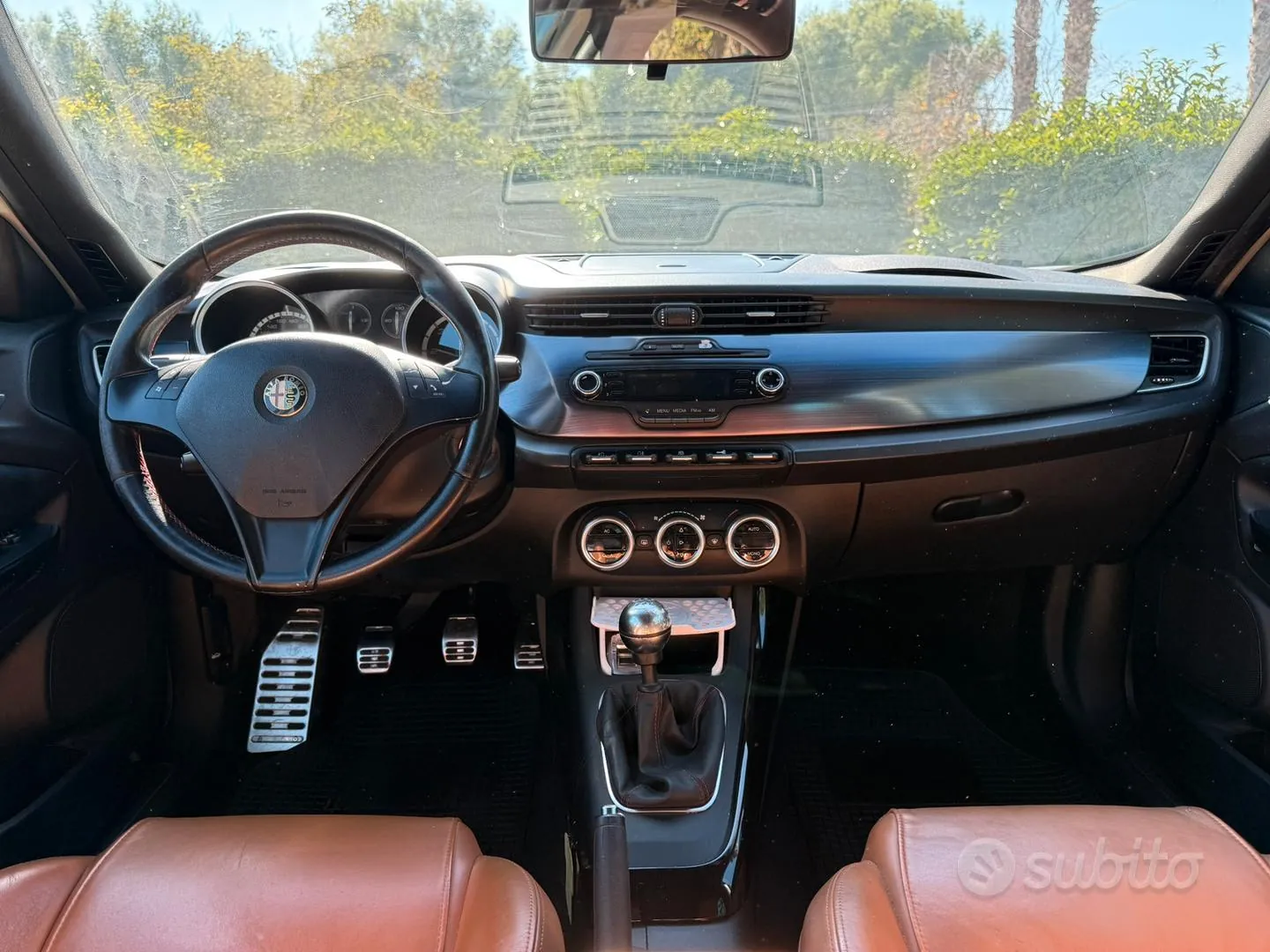 Alfa Romeo Giulietta 2011 photo 5