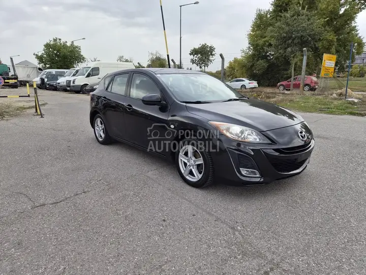 Mazda 3 2011 photo 2