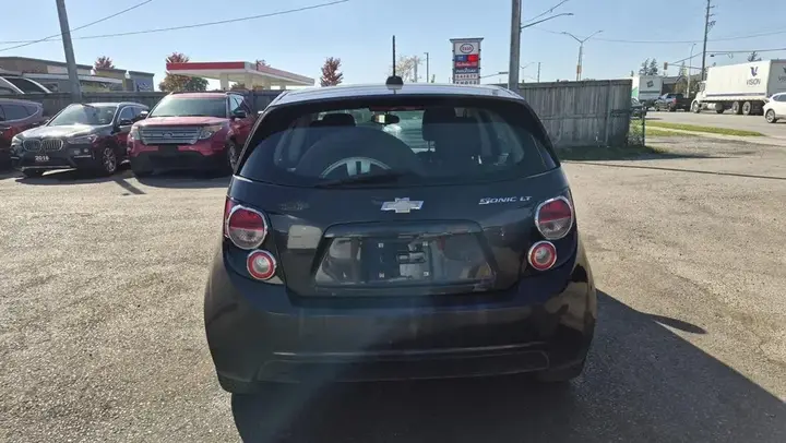 Chevrolet Sonic 2015 photo 4