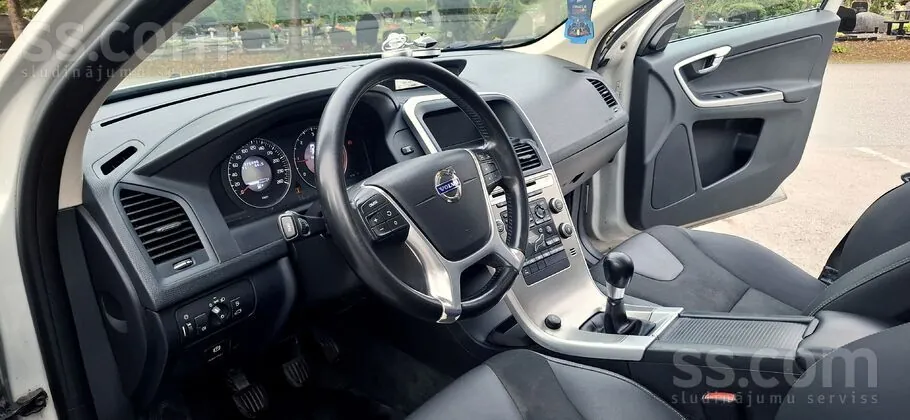 Volvo Xc60 2010 photo 2