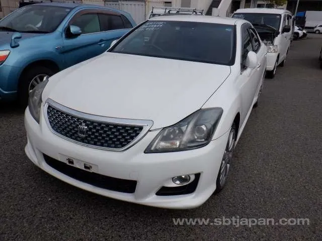 Toyota Crown 2009 photo 2