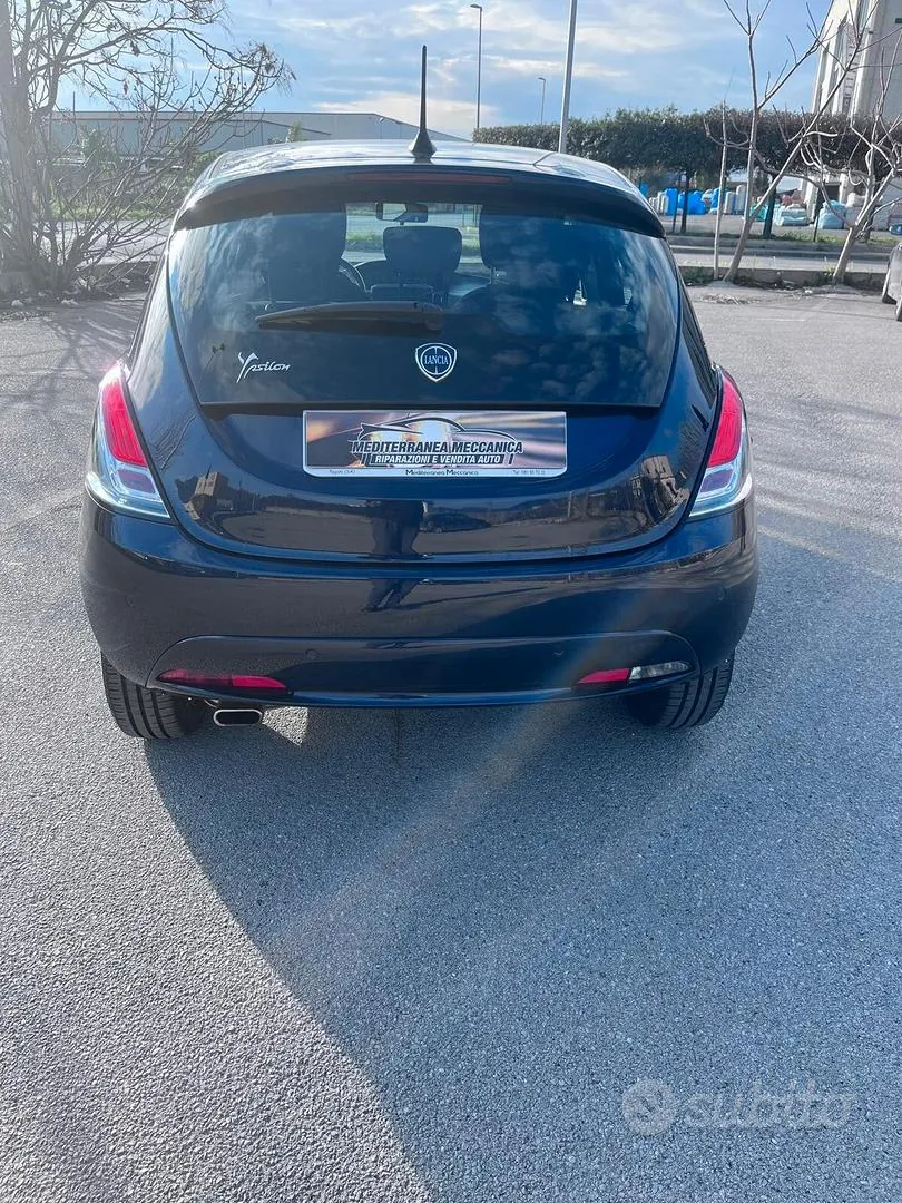 Lancia Ypsilon 2021 photo 2