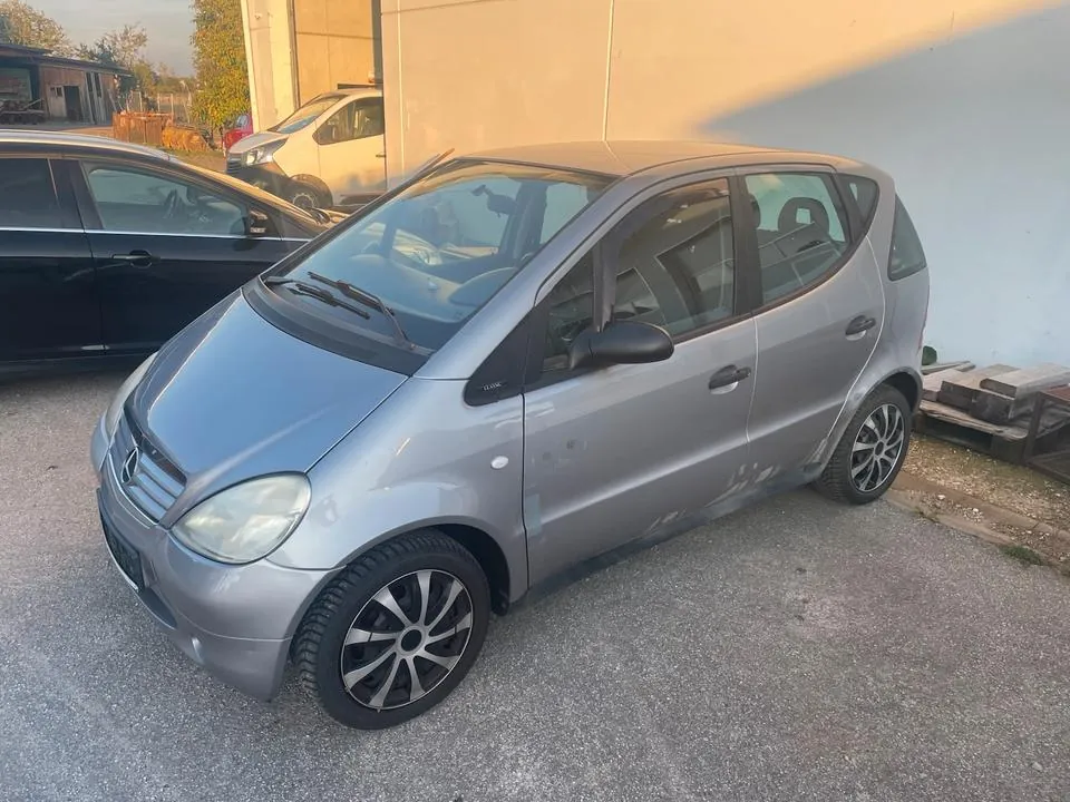 Mercedes-Benz A
