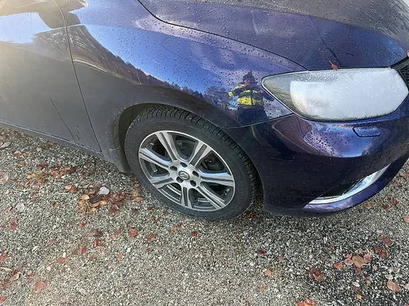 Nissan Pulsar 2015 photo 4
