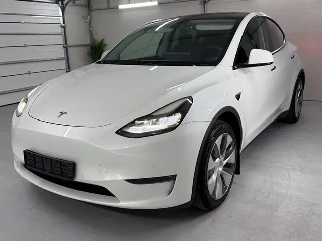 Tesla Model Y 2022 photo 4