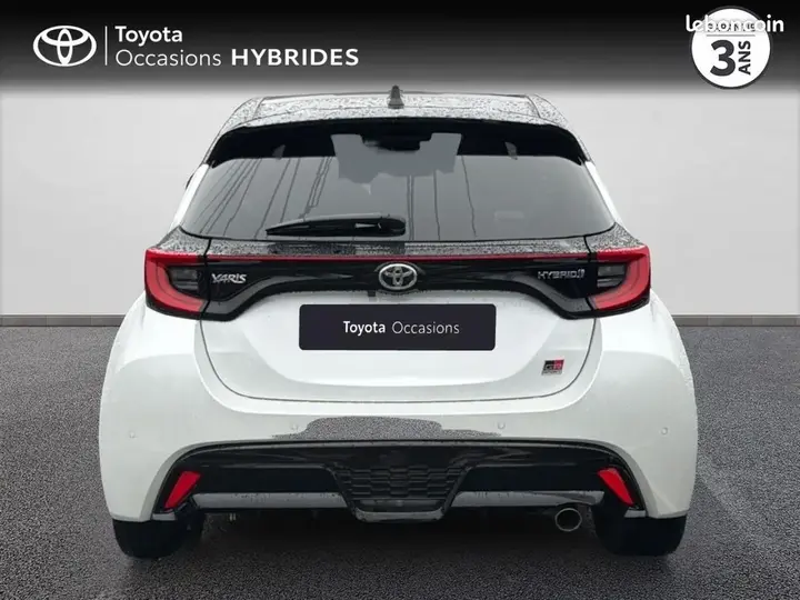 Toyota Yaris 2022 photo 4