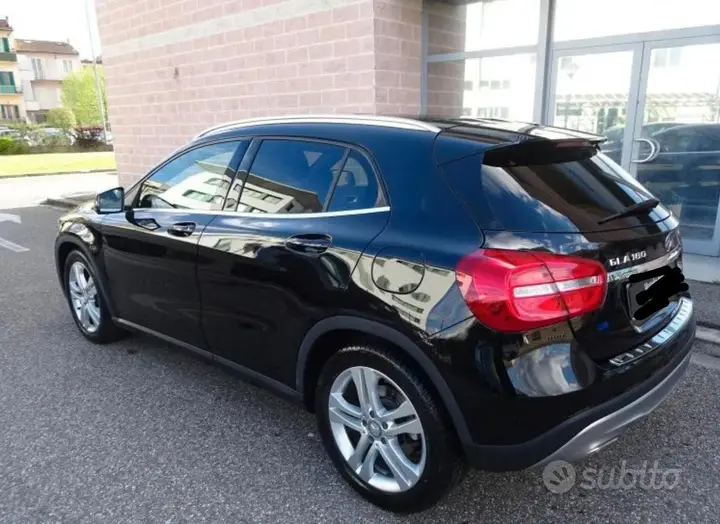 Mercedes-Benz Gla 2015 photo 2