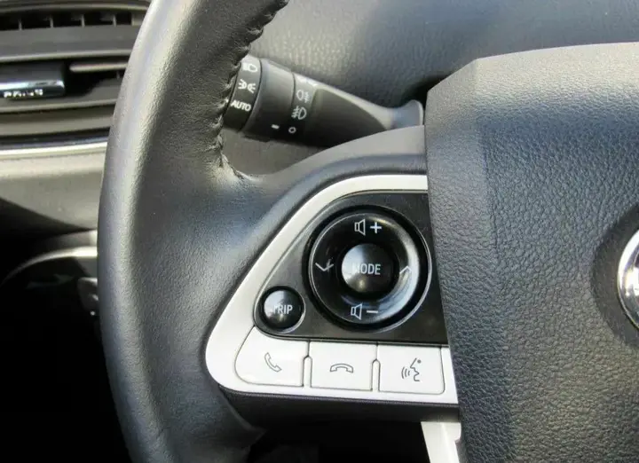 Toyota Prius 2016 photo 3