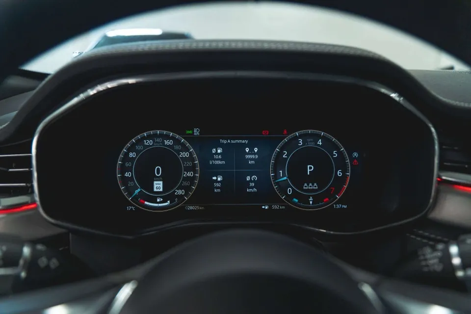Jaguar F-Pace 2024 photo 4